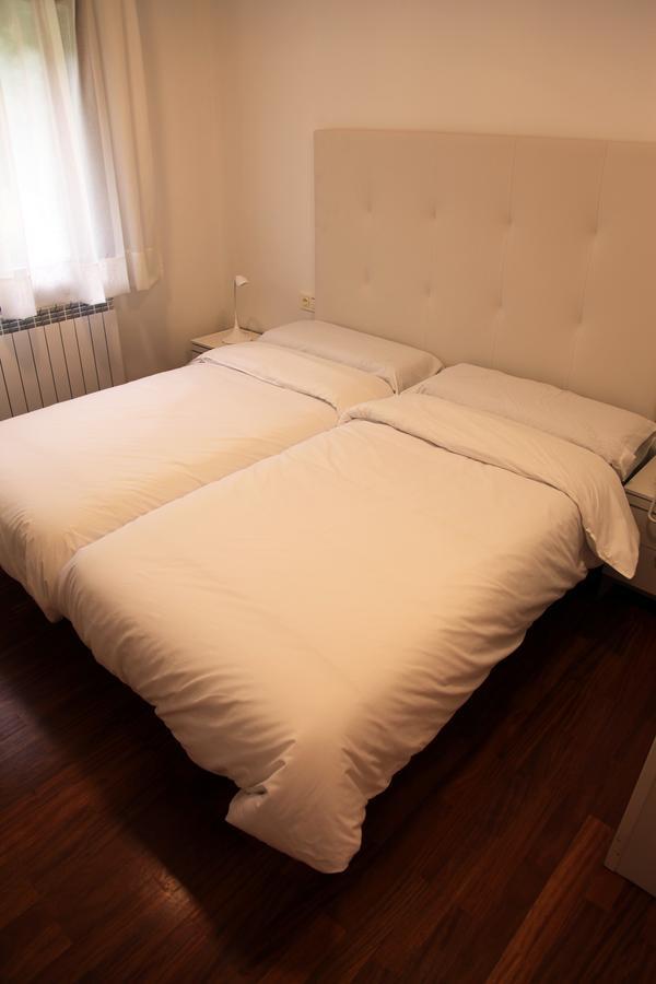 Txikierdi Alde Auto Check-In Hotel Oiartzun Kültér fotó