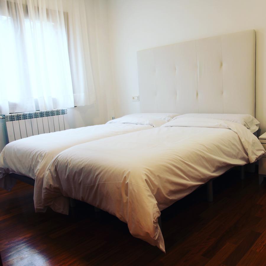 Txikierdi Alde Auto Check-In Hotel Oiartzun Kültér fotó